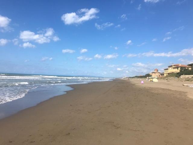 Villetta 3 Km Dal Mare カスタニェート・カルドゥッチ エクステリア 写真